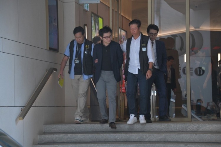 香港虛擬交易平臺爆雷！網紅自曝證據被警方逮捕，網友們紛紛叫好