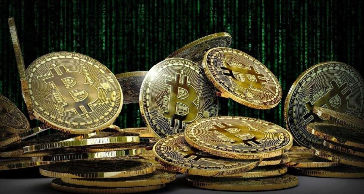 比特幣（BTC）到2025年中期，年底將超過10萬美元，達到21萬美元