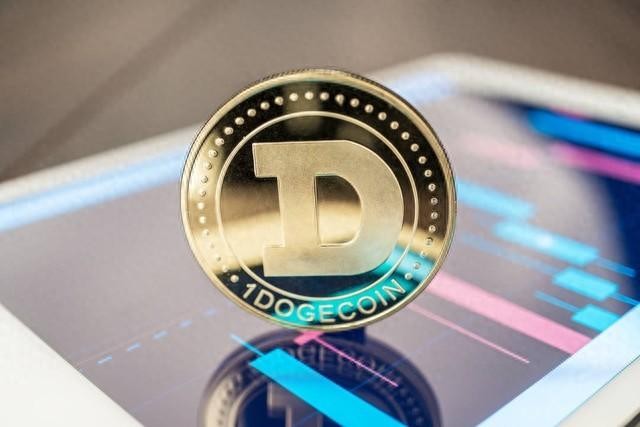 pepe價格預測2024年，未來能否超過DOGE？